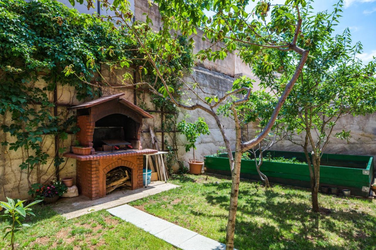 Apartments Mikanovic Криквеница Екстериор снимка