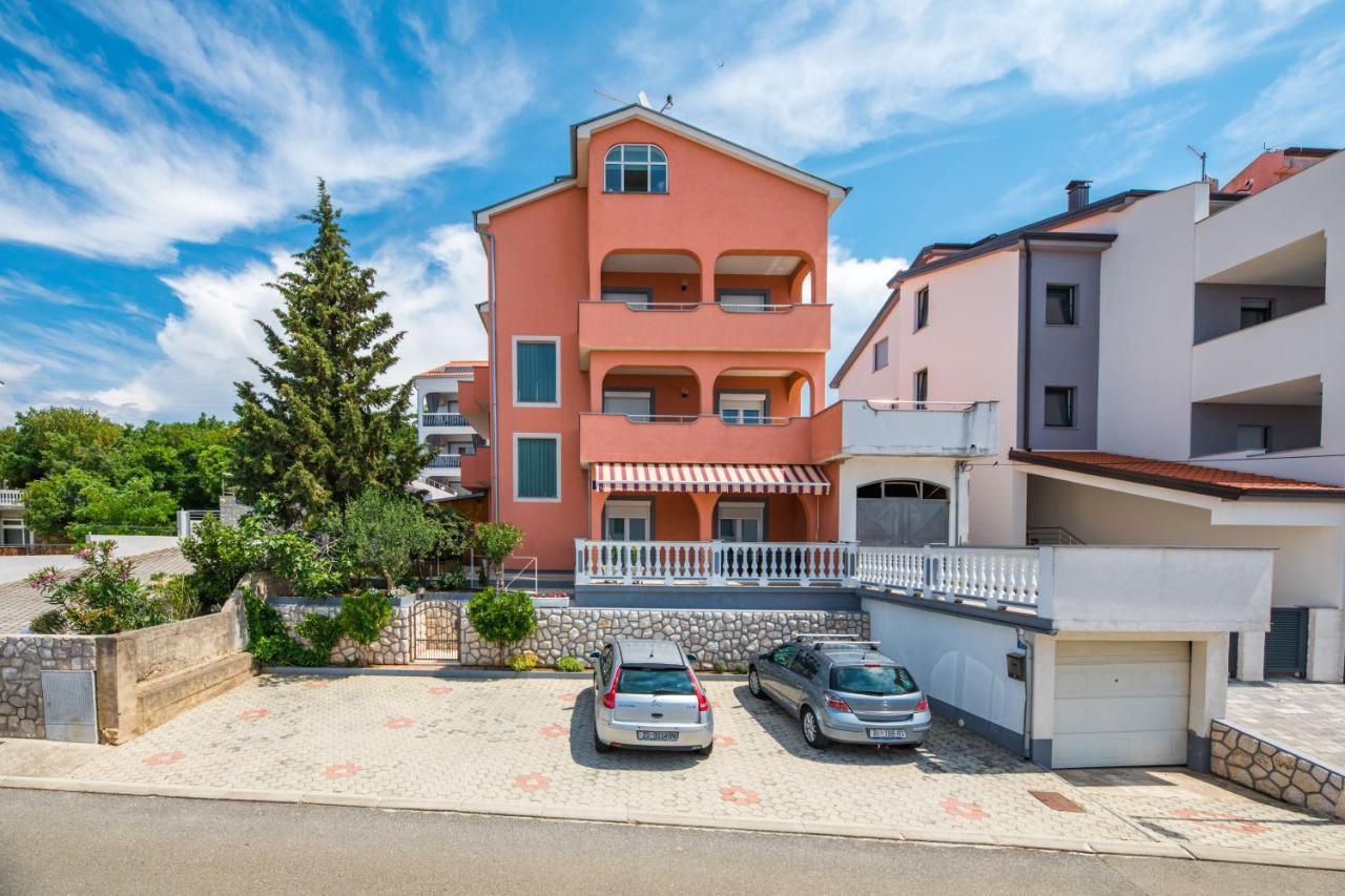 Apartments Mikanovic Криквеница Екстериор снимка