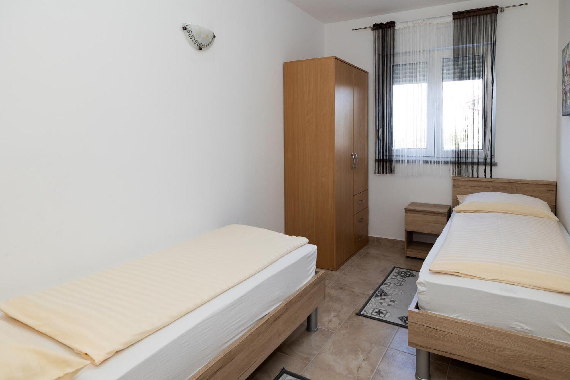 Apartments Mikanovic Криквеница Екстериор снимка