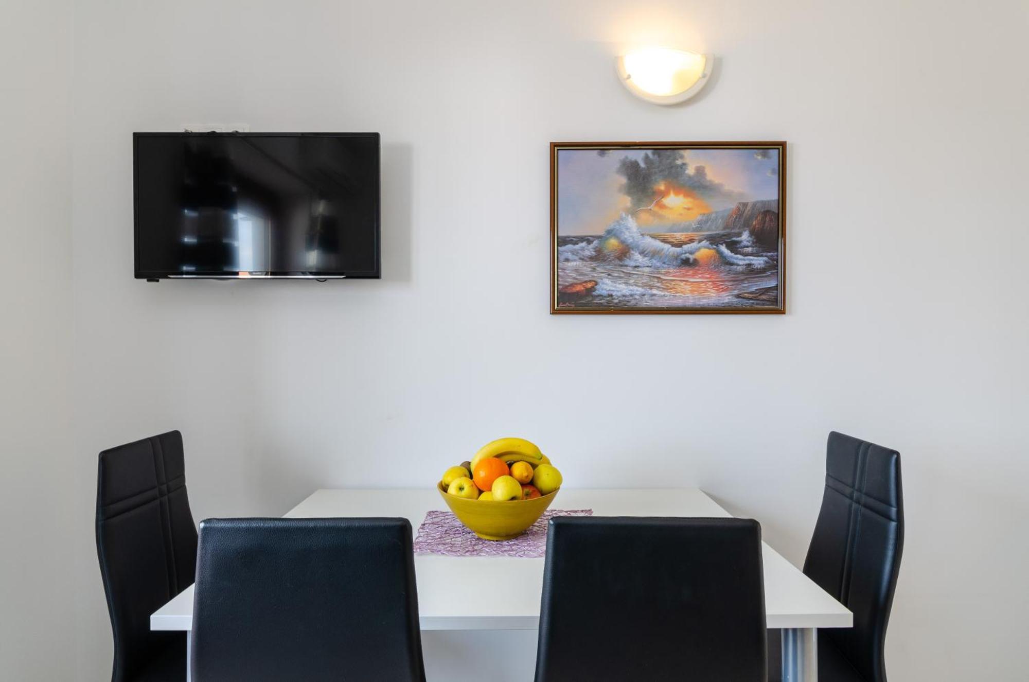 Apartments Mikanovic Криквеница Екстериор снимка