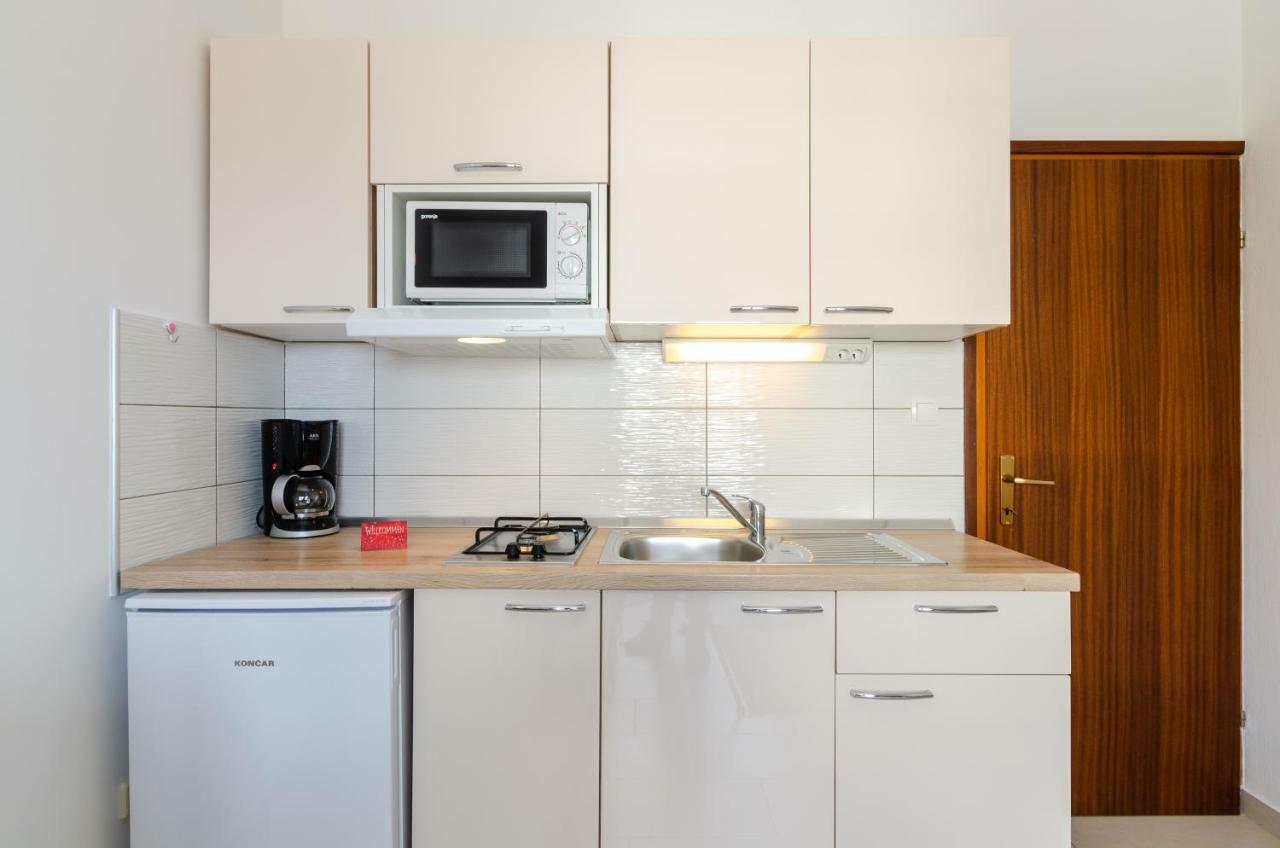 Apartments Mikanovic Криквеница Екстериор снимка