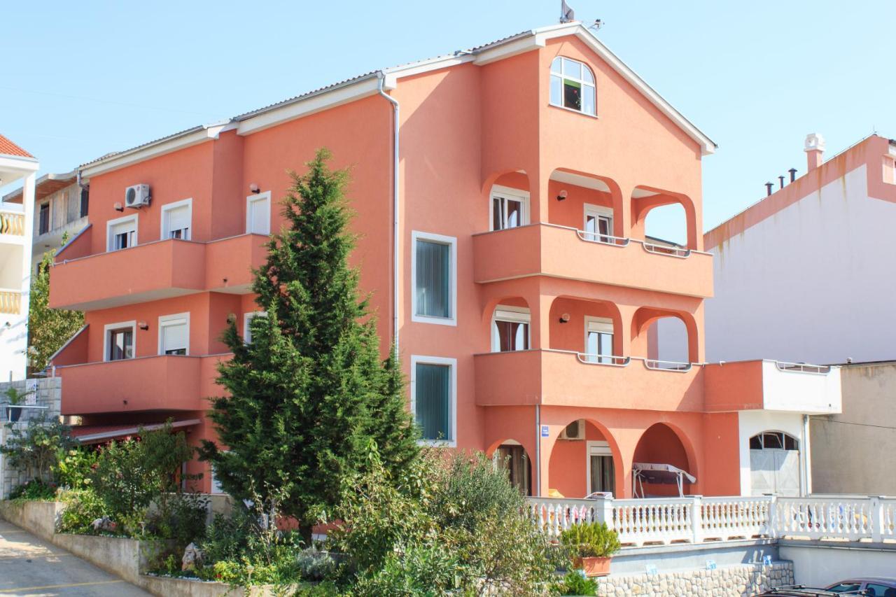Apartments Mikanovic Криквеница Екстериор снимка